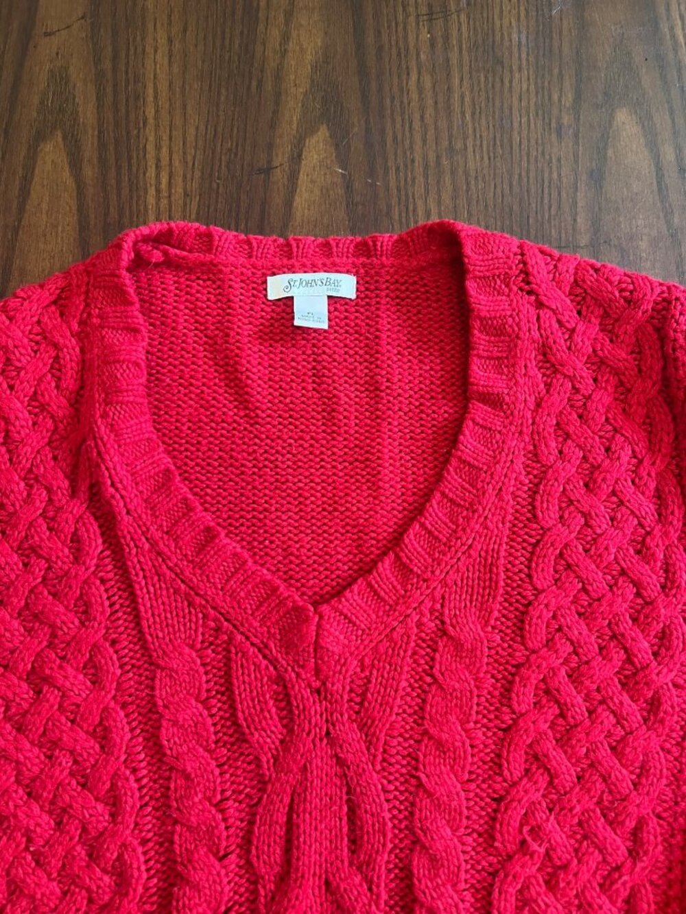 Vintage St.John's Bay Petite Red Cable Knit V-neck Long Sleeve Sweater Large - Picture 2 of 7